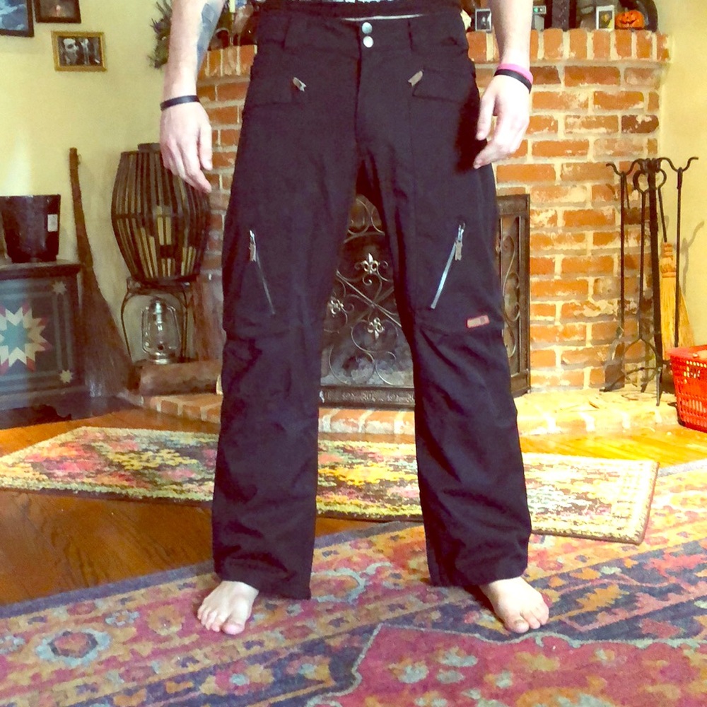 Men’s size Medium DC Snow Pants